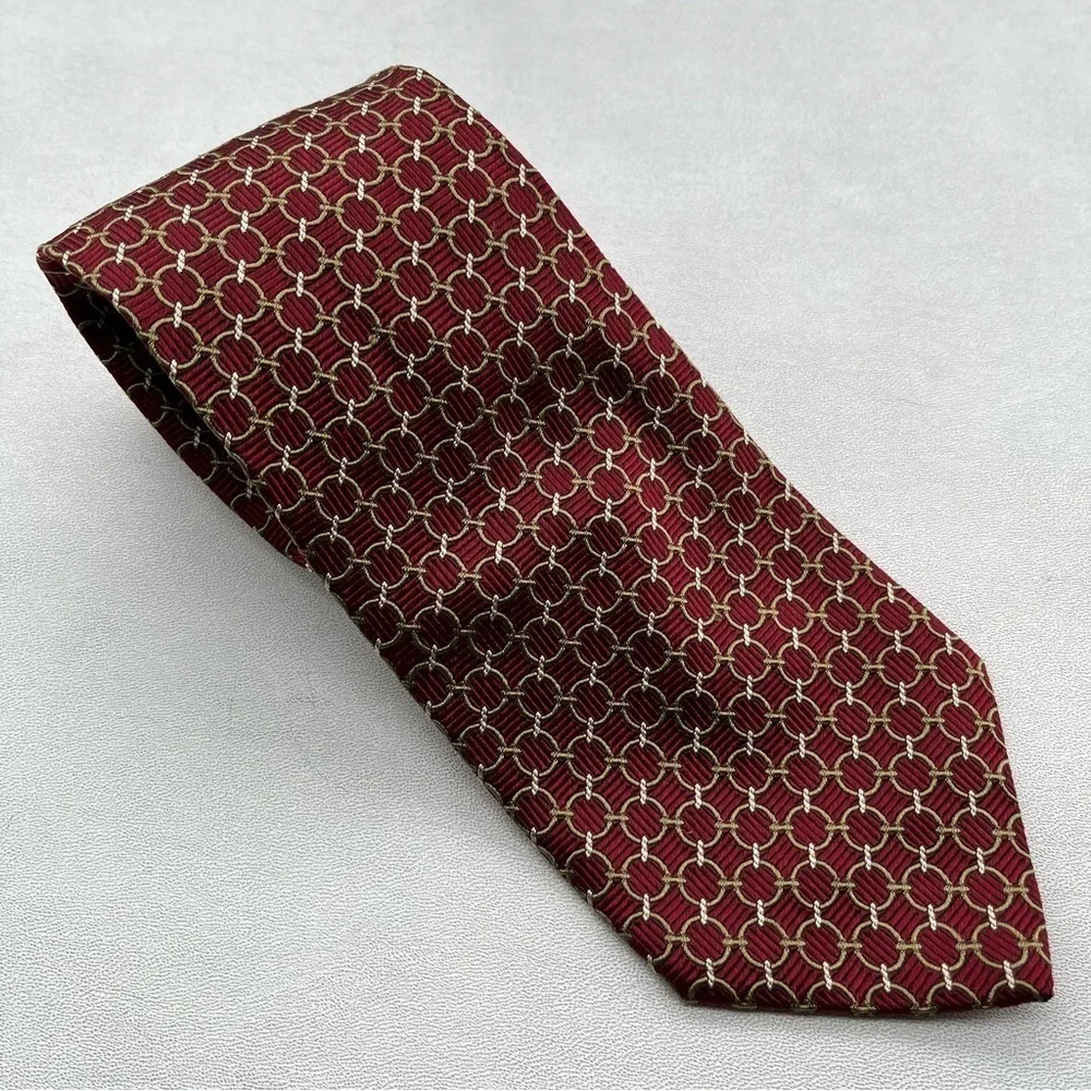 Burberry’s of London Mens Classic Maroon & Gold Chain Link Silk Tie - Picture 2 of 8
